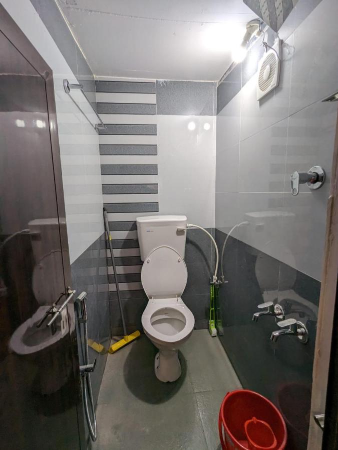 Budget Home Kochi ภายนอก รูปภาพ