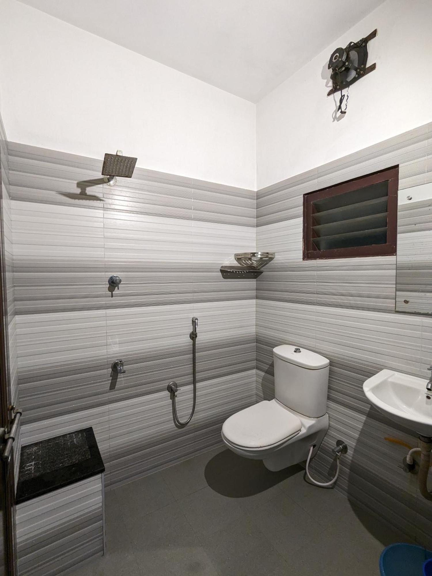 Budget Home Kochi ภายนอก รูปภาพ