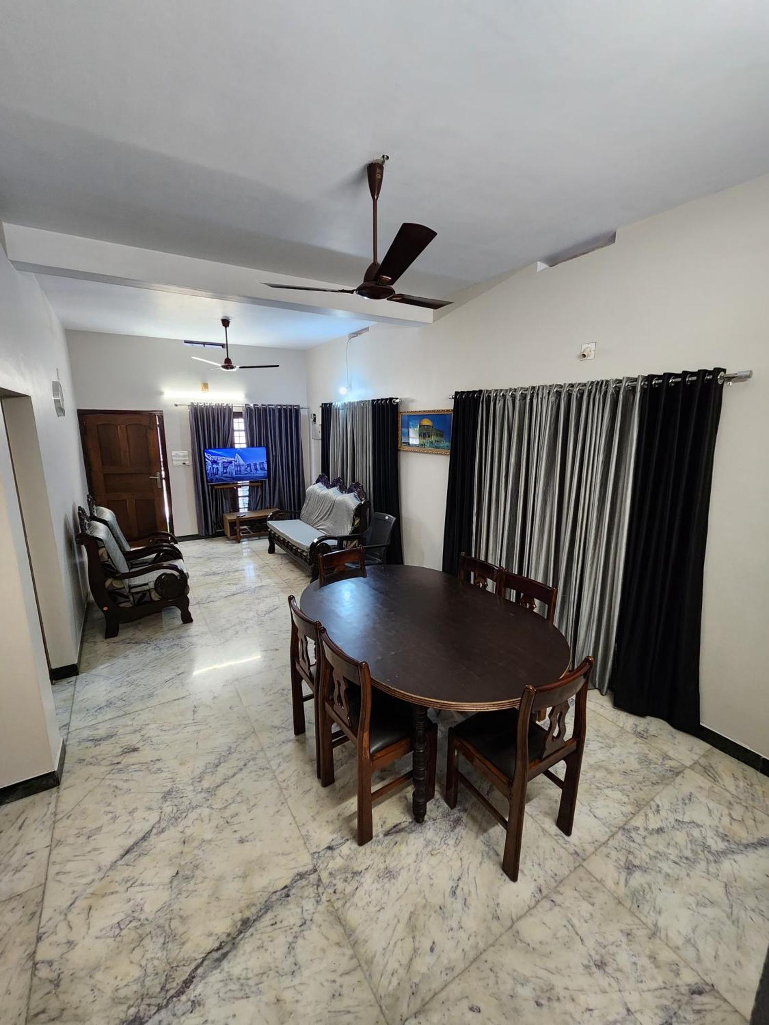Budget Home Kochi ภายนอก รูปภาพ