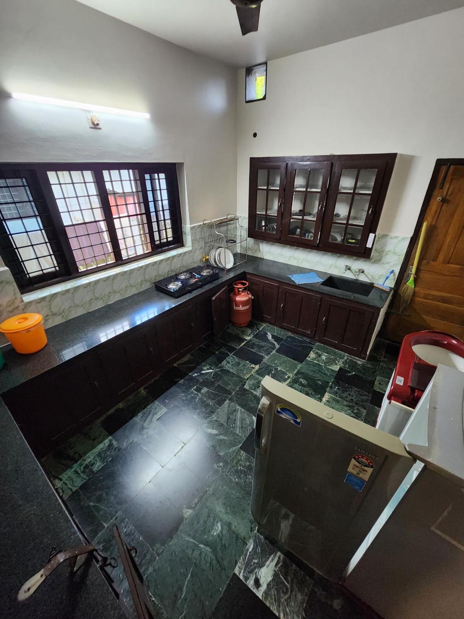 Budget Home Kochi ภายนอก รูปภาพ